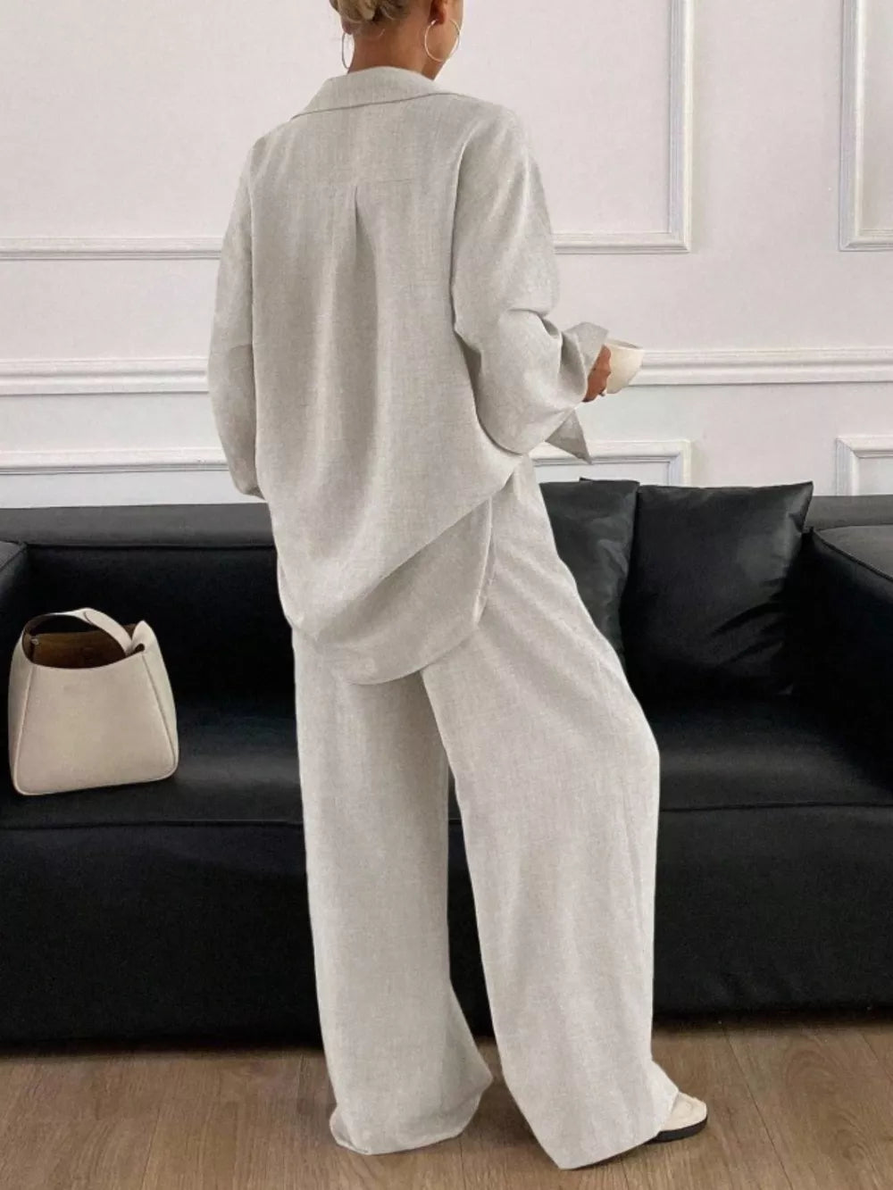 minimalist two-piece set in Brown with collared