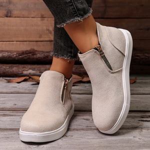 Side Zipper Flat Sneakers in Off-white with side zipper