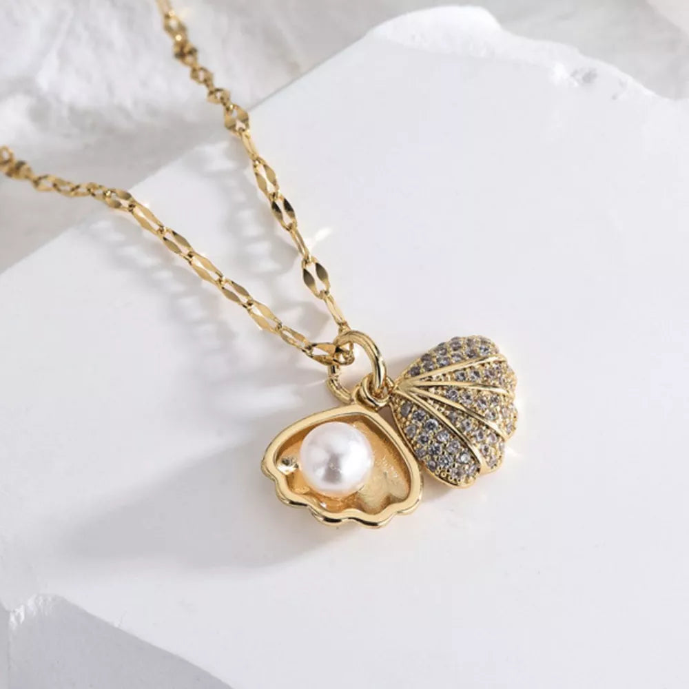 necklace in gold featuring 18K gold-plated and not applicable fit