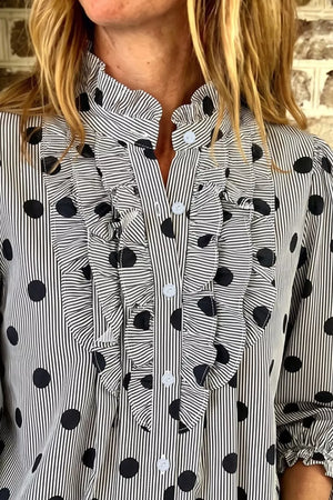 romantic blouse in brown with collared