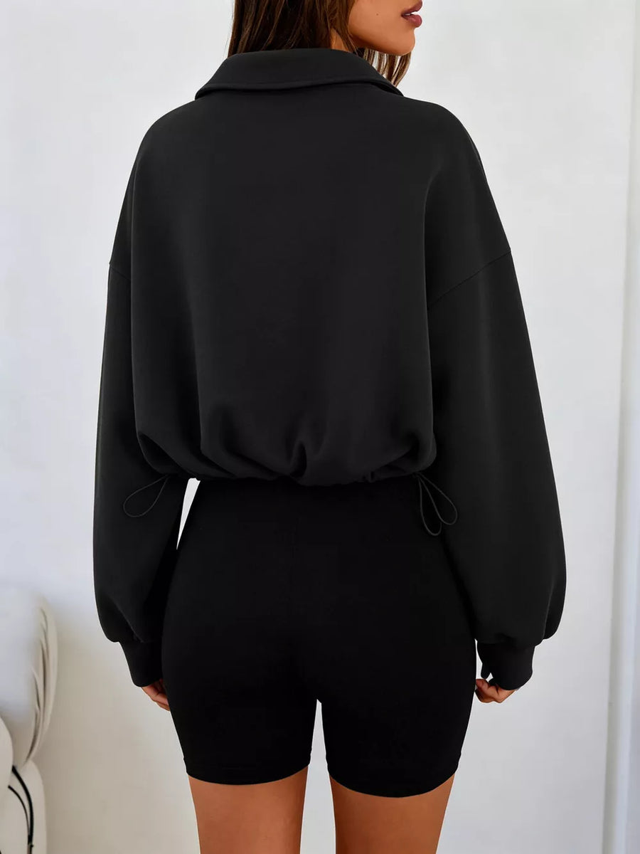 athleisure sweatshirt in cream with collared