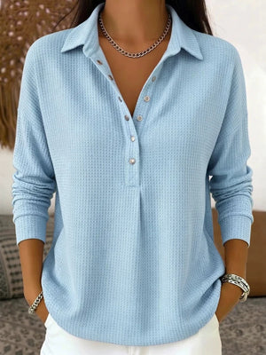 blouse in Navy Blue with waffle knit and collared