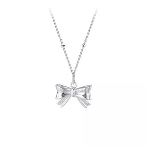 necklace in silver