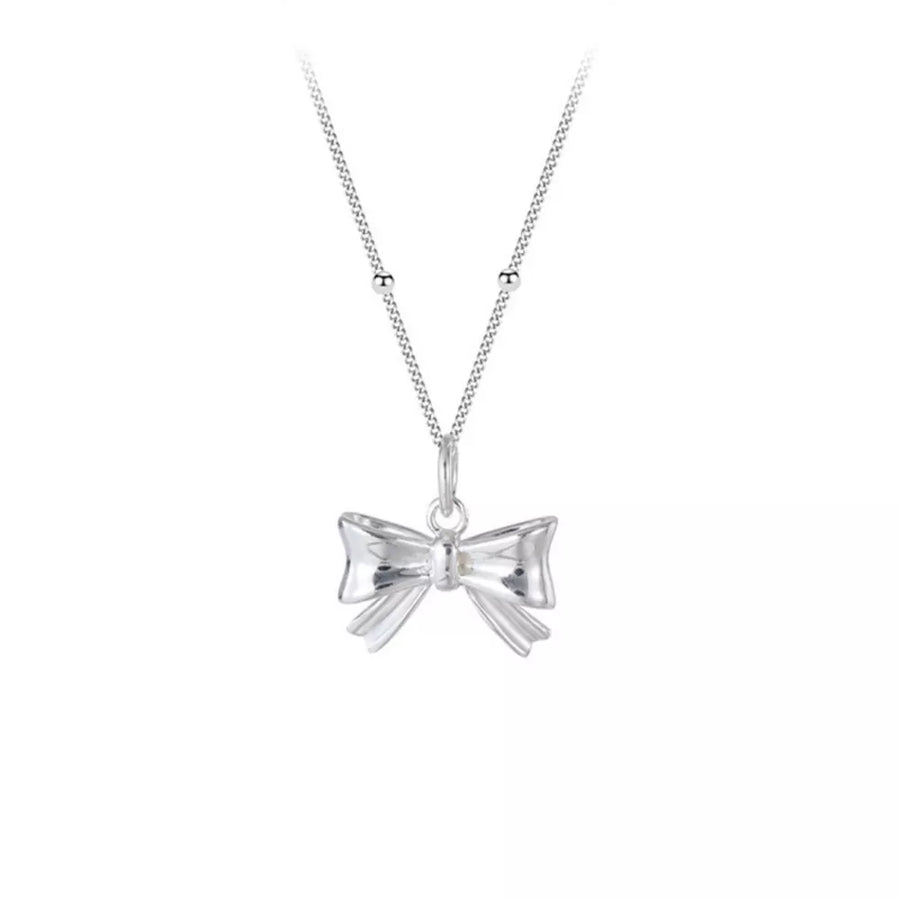 necklace in silver
