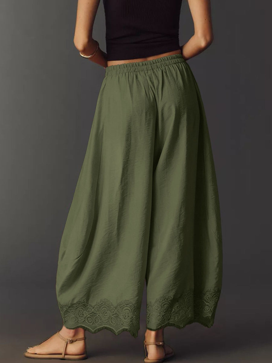 Elastic-Waist Pocketed Drawstring Wide Leg Pants in Black with drawstring