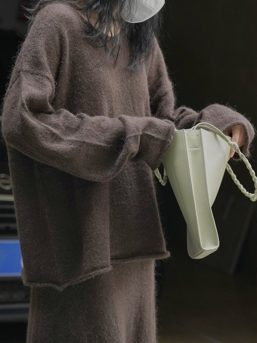 Coffee pullover sweater with hip-length and pullover