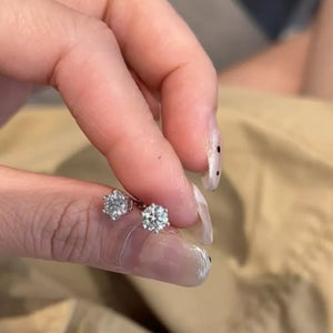 earrings in Silver with moissanite stone and 0.4 inches