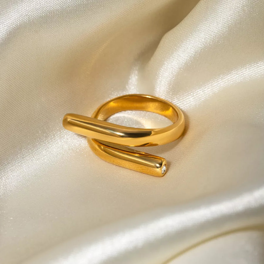 ring in gold