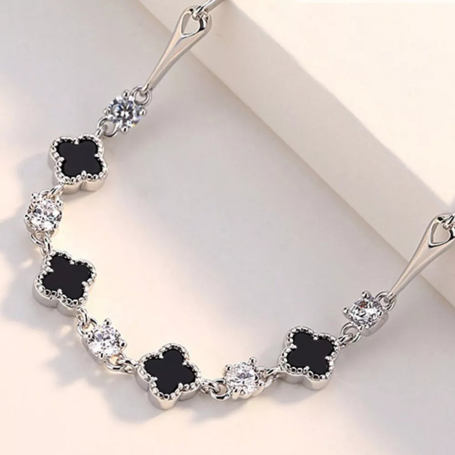 silver bracelet with wrist-length and clasp