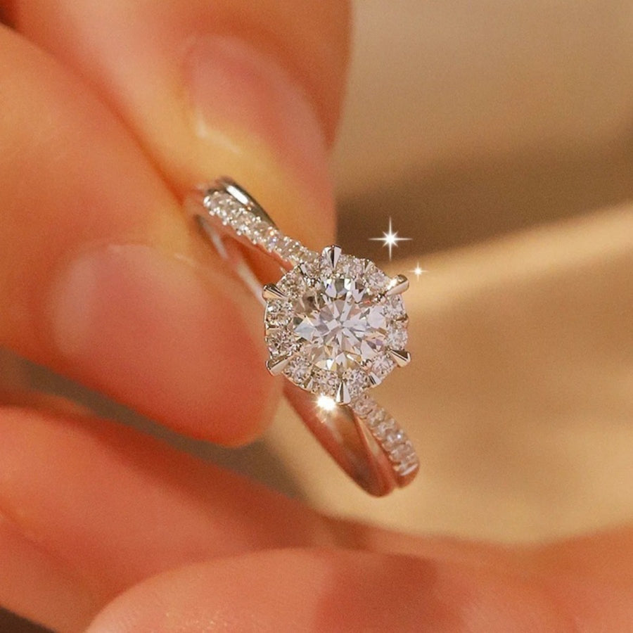 925 sterling silver,Moissanite Carat weight: 1ct Care instructions: Avoid wearin ring in Silver with straight silhouette