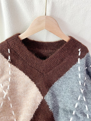 v-neck sweater in dark brown with argyle and stretch