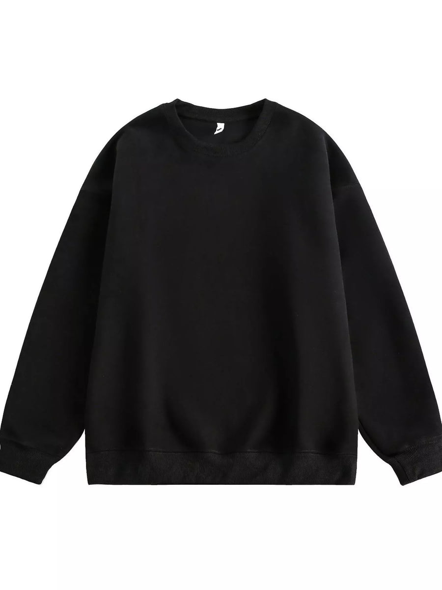 Black oversized crew-neck sweatshirt with ribbed cuffs and hem.