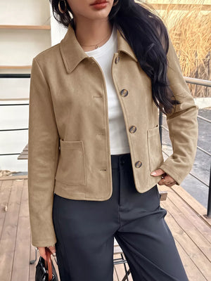 jacket in camel featuring buttoned and regular fit