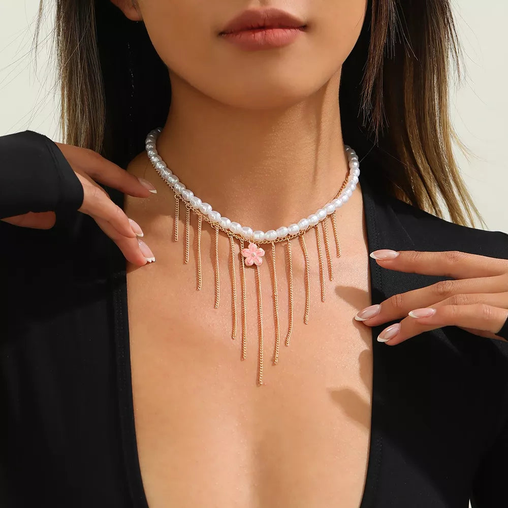 Elegant 18k Gold-plated Synthetic Pearl Choker Necklace in White