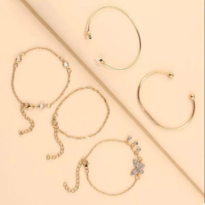 18K Gold-Plated,Alloy,Crystal Care instructions: Avoid wearing during exercise, bracelet in Gold with n/a silhouette