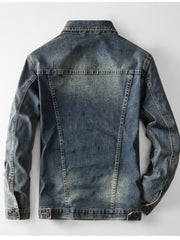 71% cotton，27 denim jacket in Dark with regular silhouette