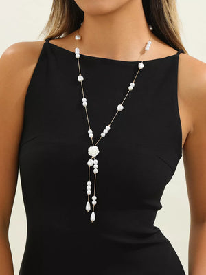 18K Gold-Plated, Resin, Zinc alloy Care instructions: Avoid wearing during exerc necklace in White with straight silhouette