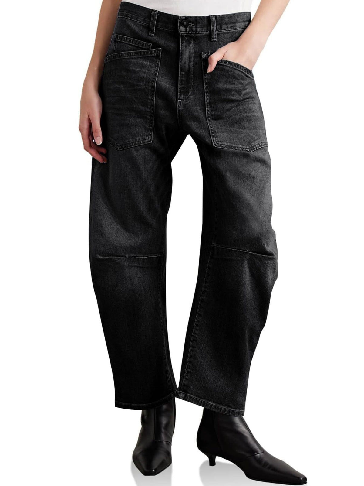 wide-leg jeans in Medium Blue with pocketed and ankle-length