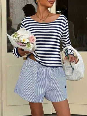 Black t-shirt with pullover and striped