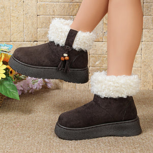 boots in Gray with round toe and ankle-length