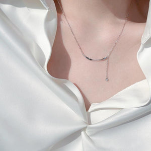 necklace in silver featuring adjustable length and fitted fit