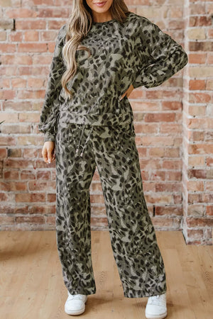 Moss relaxed pajama set with crew neck