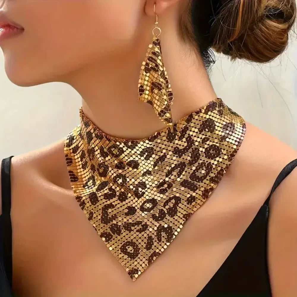 jewelry set in gold featuring 2-piece set and draped fit