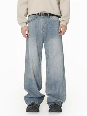 74 jeans in Light Blue with loose silhouette