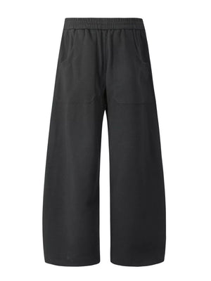 sweatpants in Black with drawstring waist and full-length