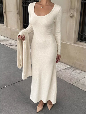 83% polyester，12% viscose, 5% elastane Care instructions: Machine wash cold maxi dress in Apricot with slim silhouette