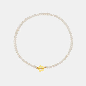 Gold floral clasp freshwater pearl necklace