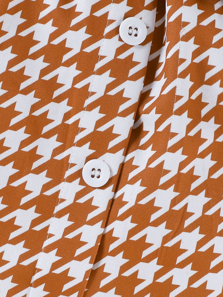 Toddler orange and white houndstooth button-down vest detail
