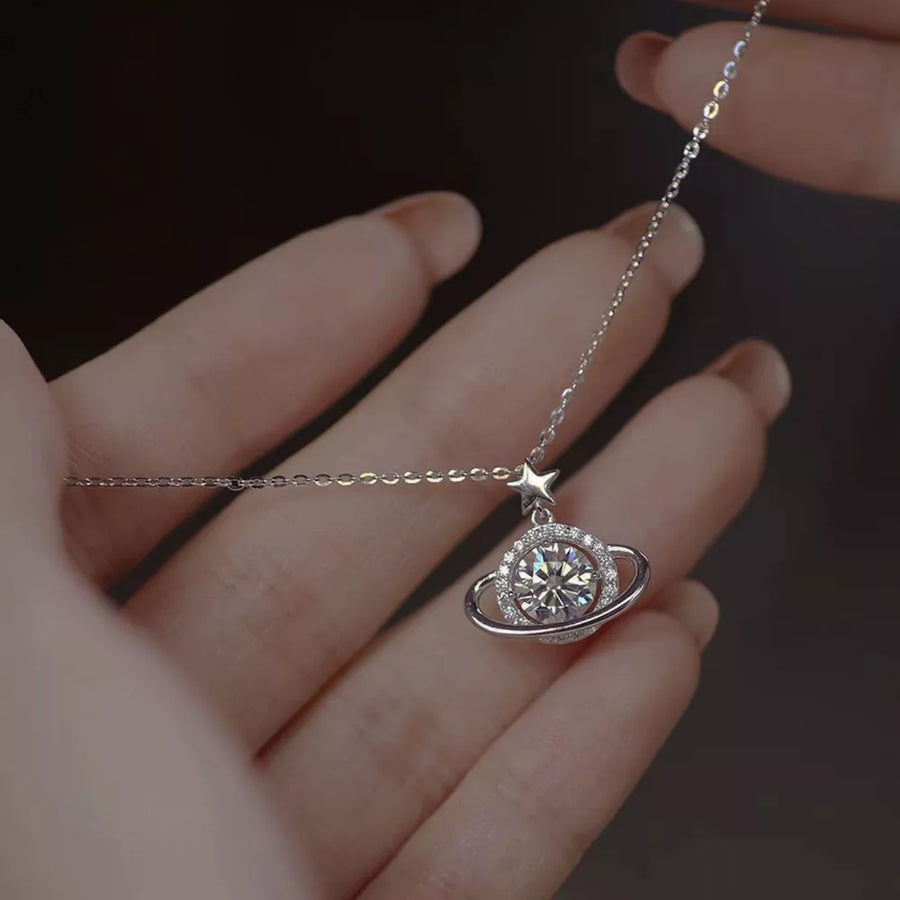925 sterling silver,Moissanite Carat weight: 1ct Care instructions: Avoid wearin necklace in Silver with straight silhouette