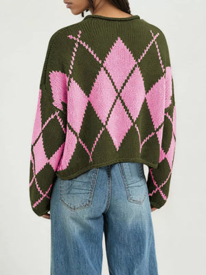 Green pullover sweater with cropped and pullover