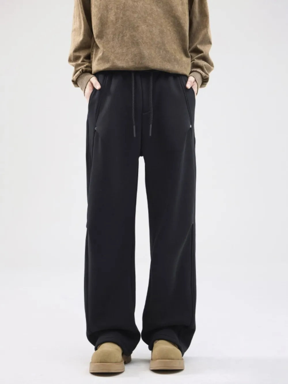 Black casual loose-fit sweatpants with drawstring and pockets