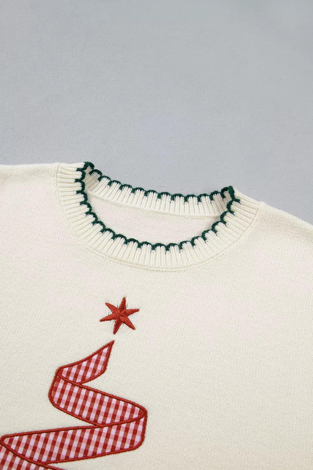 ivory pullover sweater with stretchy and long sleeve