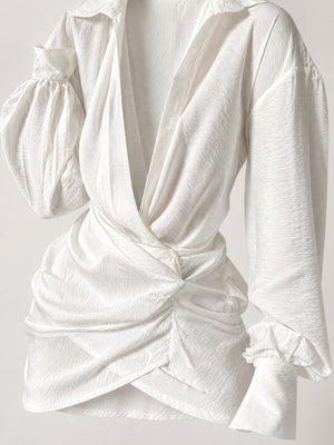 mini dress in white with twisted and mini