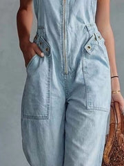 White jumpsuit with ankle-length and zip-front