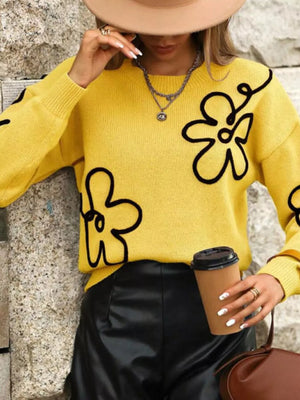 pullover sweater in White
