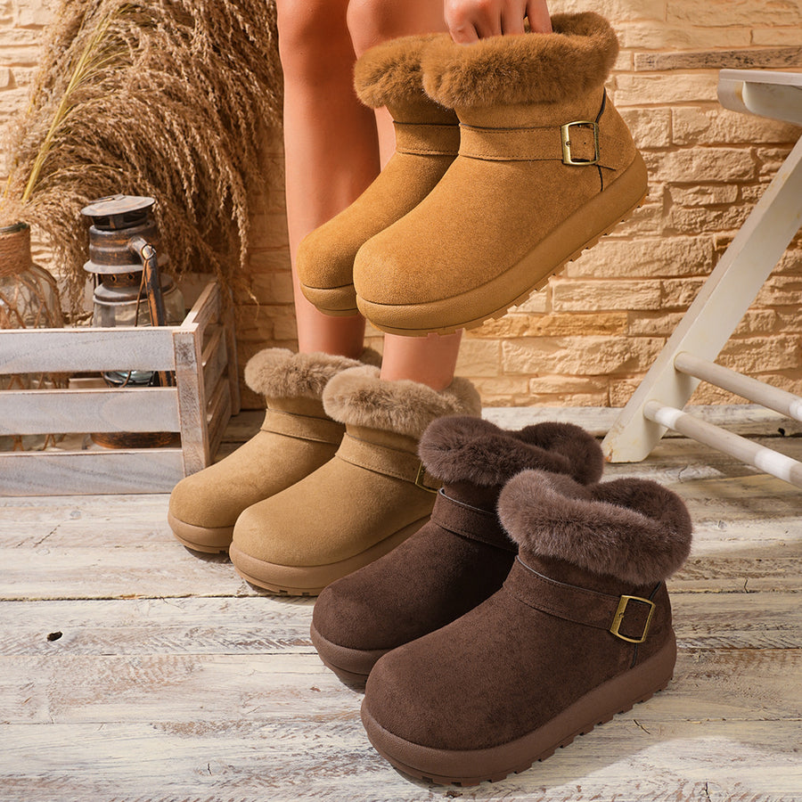 boots in camel featuring faux fur lining and chunky fit
