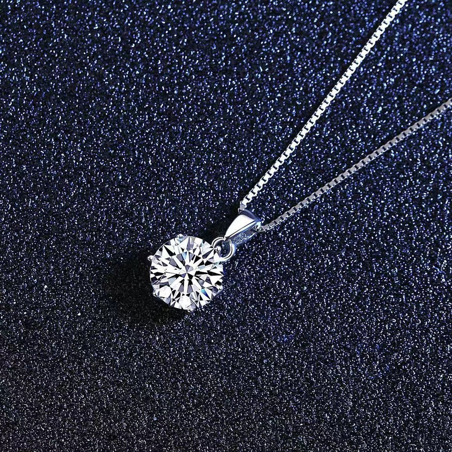 925 sterling silver,Moissanite Carat weight: 1CT Care instructions: Avoid wearin necklace in clear with straight silhouette