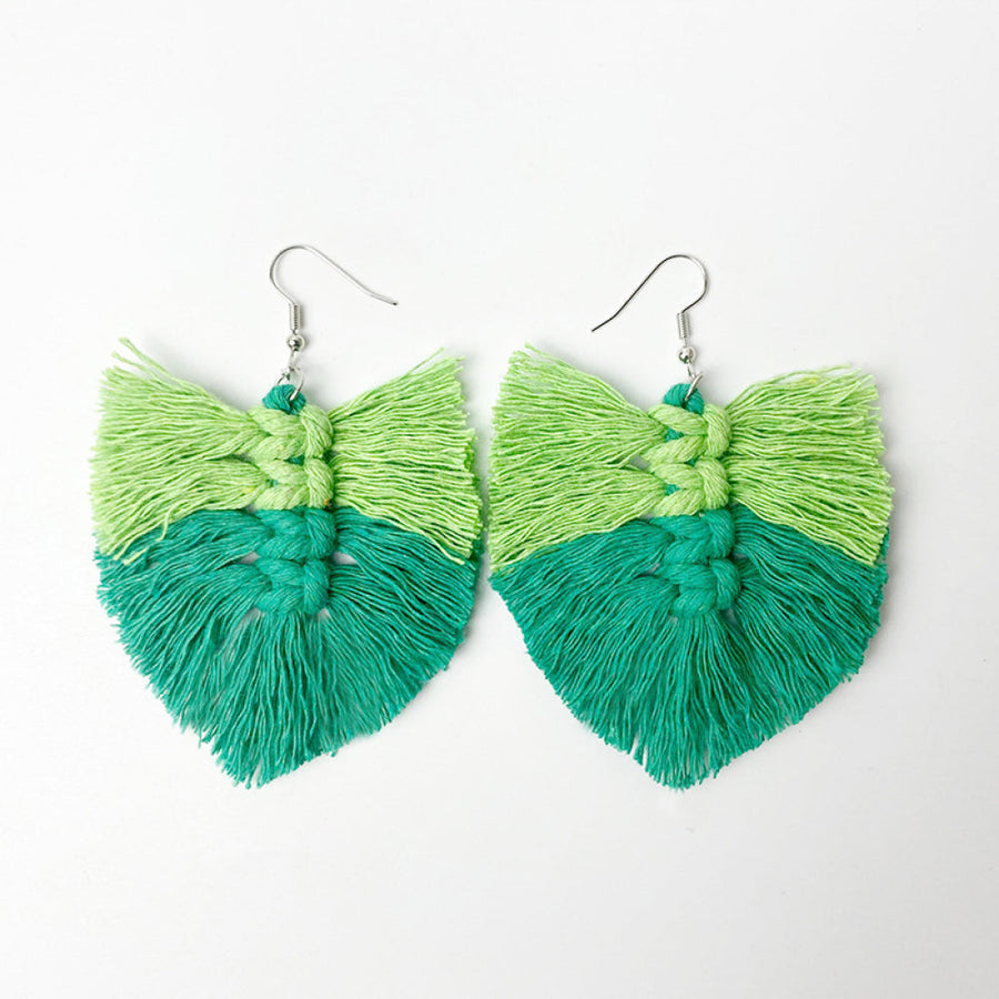 Macramé leaf fringe earrings in green and teal with boho style.