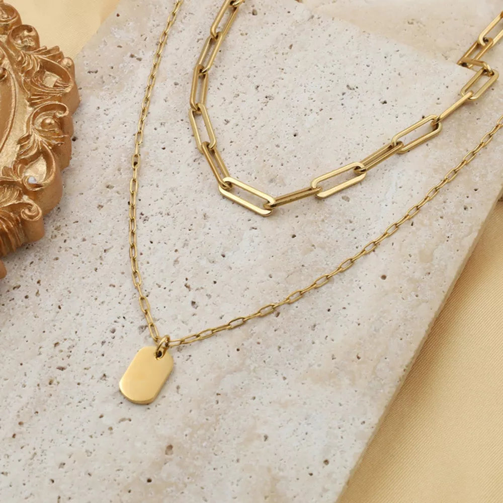 necklace in gold featuring double layered and layered fit