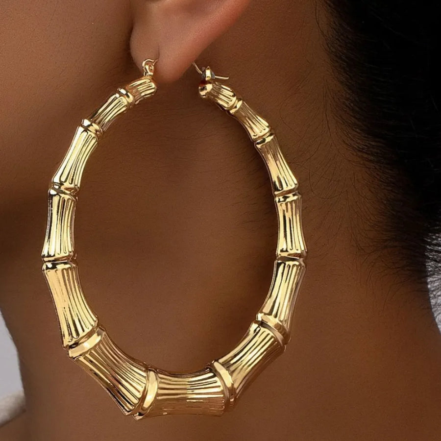 18K Gold-Plated,Stainless Steel Care instructions: Avoid wearing during exercise earrings in Gold with hoop silhouette