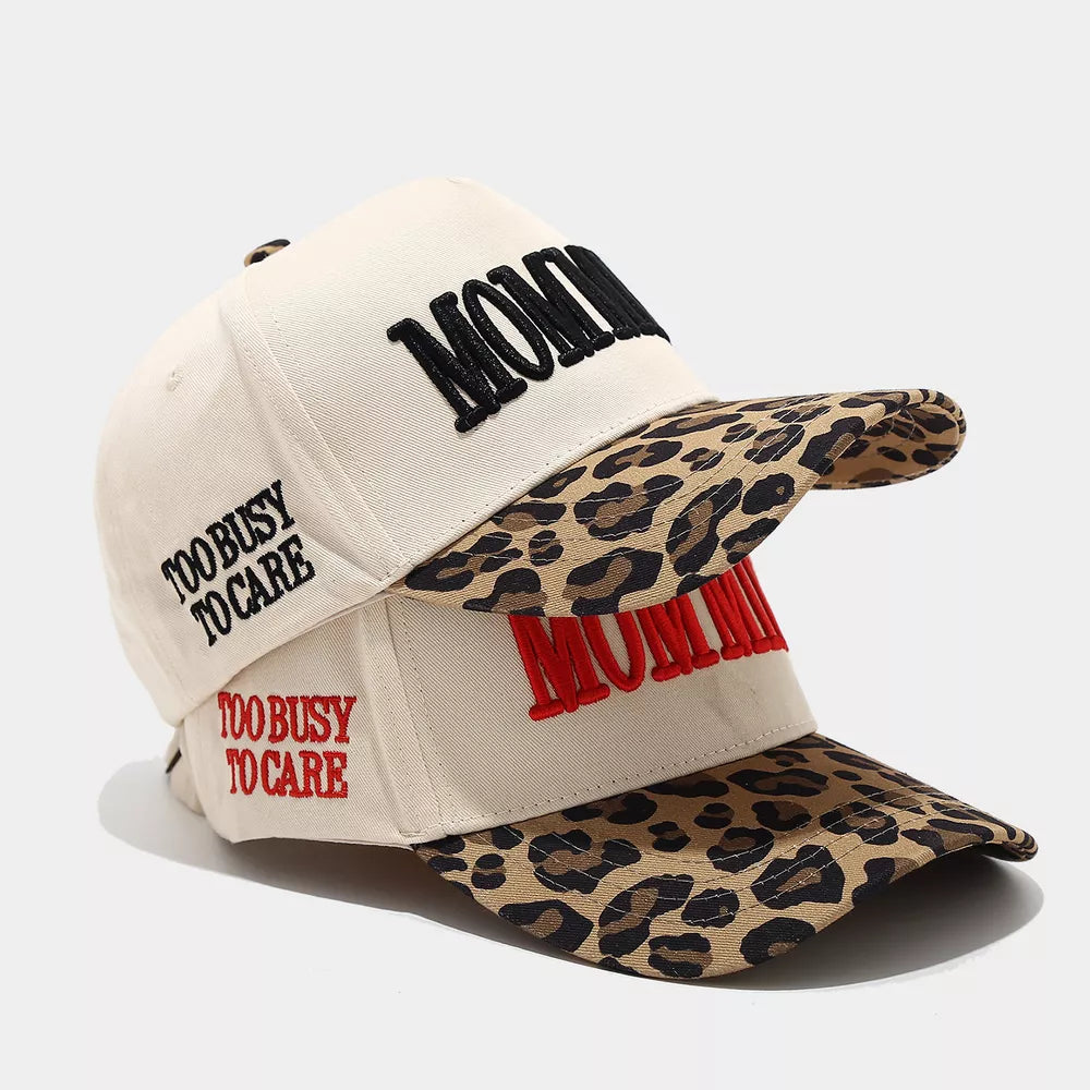 cap in cream featuring embroidered slogan and fitted fit