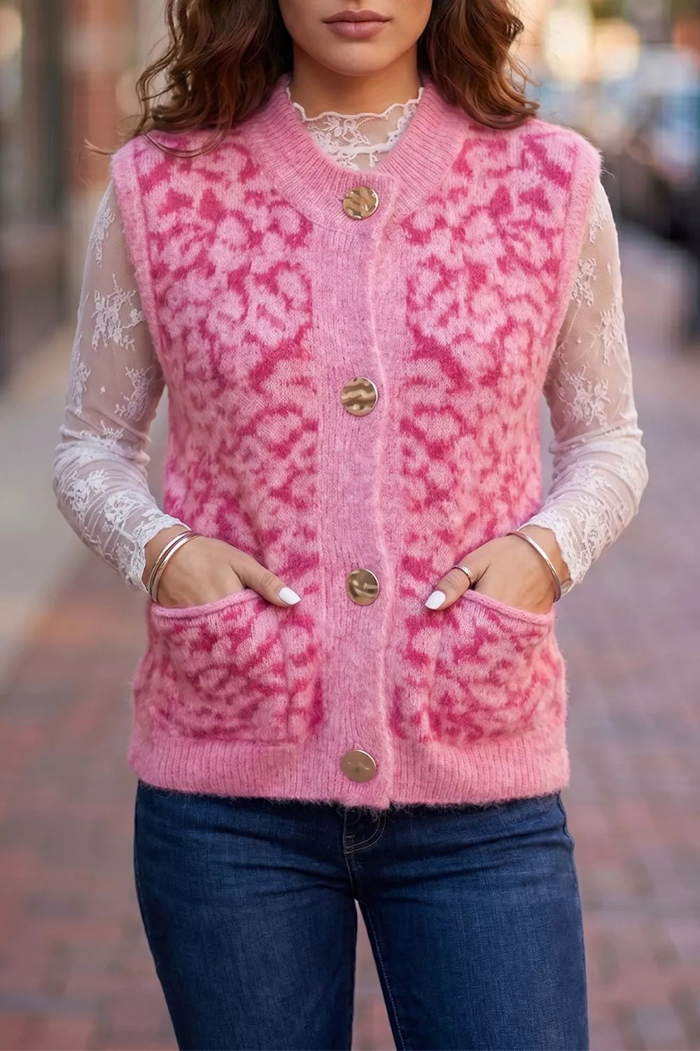 light pink sweater vest with leopard-print and round neck
