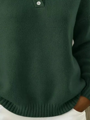 classic pullover sweater in Milky White with collared