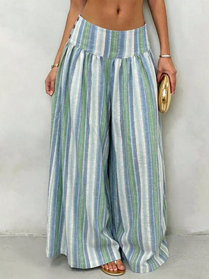 wide-leg pants in cream with buttoned and full-length