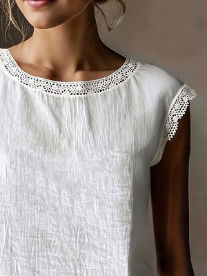 romantic blouse in Apricot with round neck