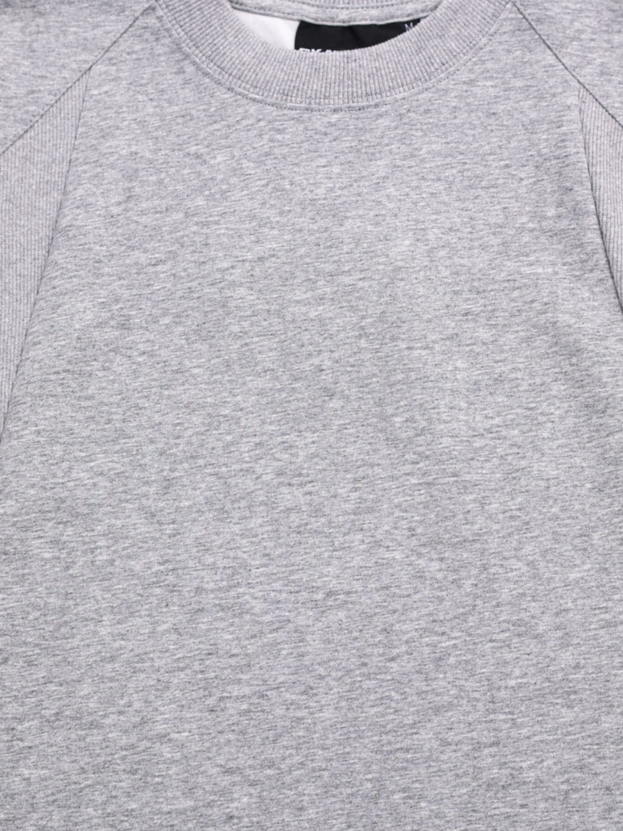 classic t-shirt in slate gray with crew neck